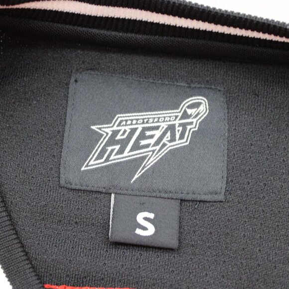 Abbotsford Heat Jersey - Fan Shop Home Version - Men's Small - Picture 7 of 8